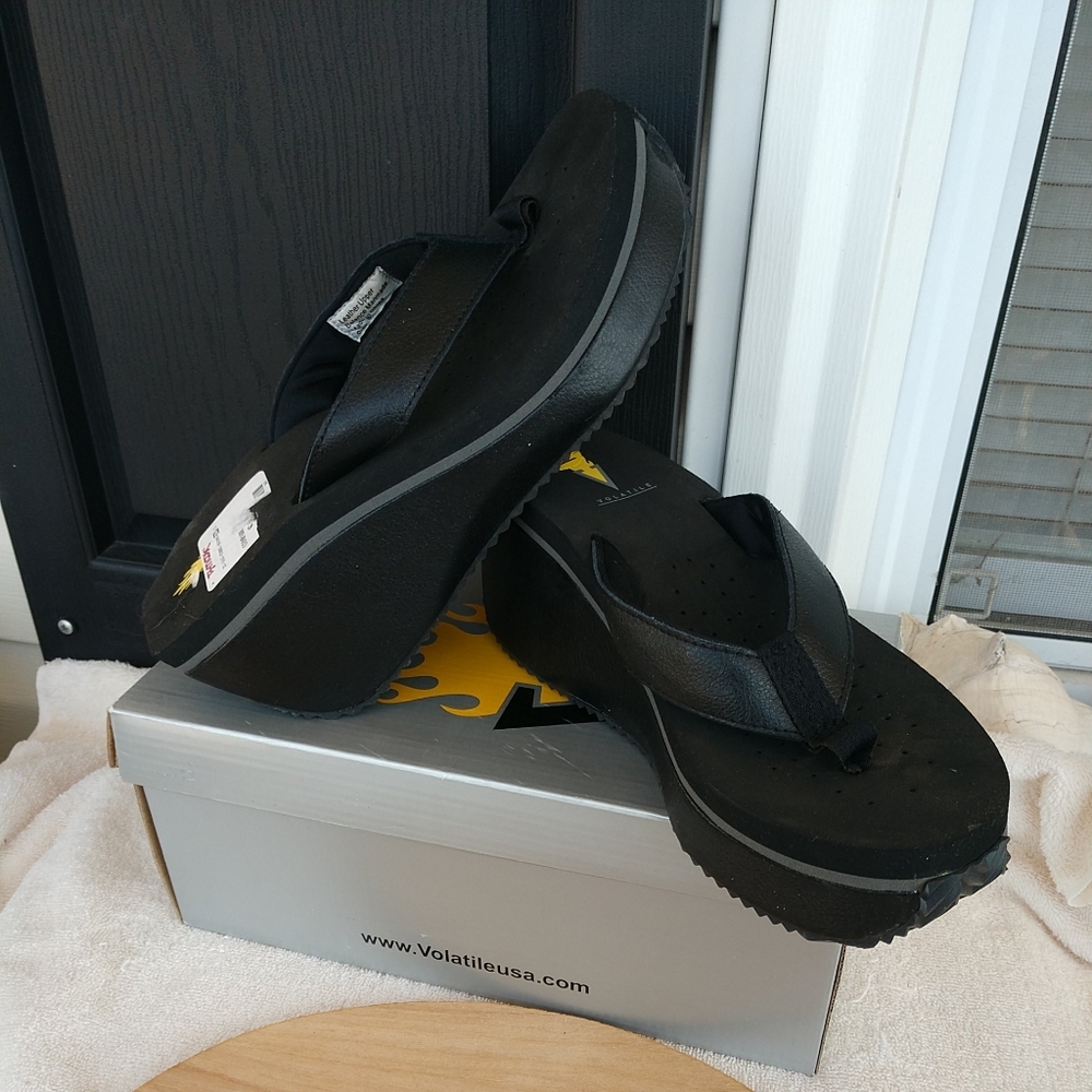 Sold Volatile Style Mini Croco Black Leather Upper Size 9 New With Box - Picture 10 of 16